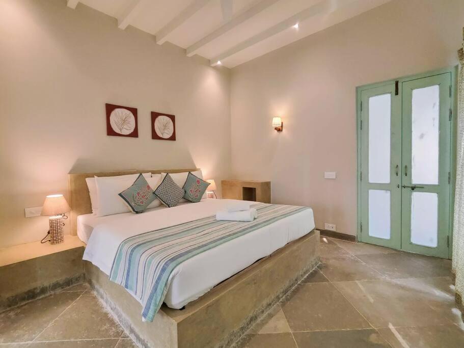 Barcelona Villas At Love Story Siolim- 3Bhk Private Pool Villas Exterior photo