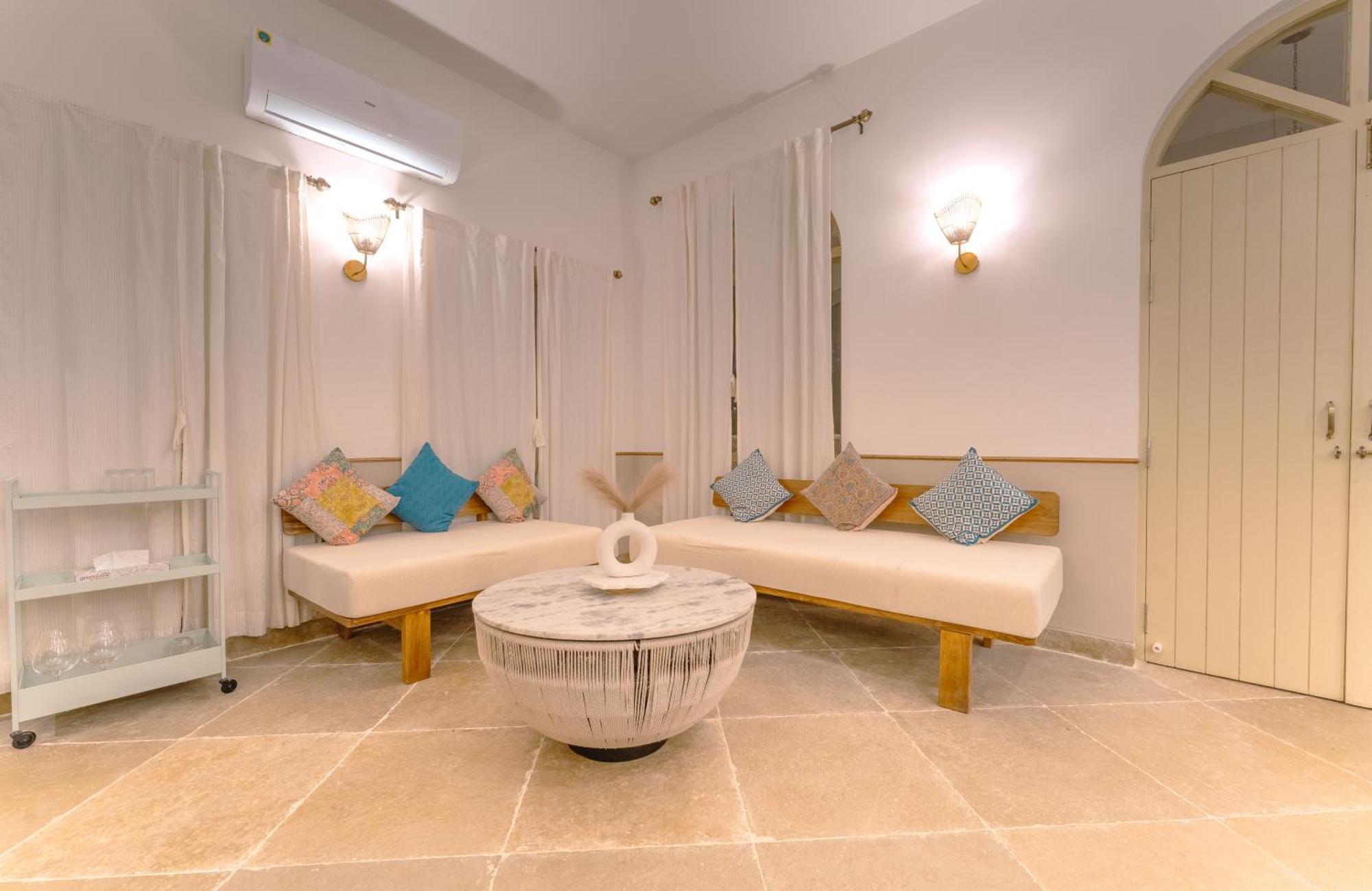 Barcelona Villas At Love Story Siolim- 3Bhk Private Pool Villas Exterior photo